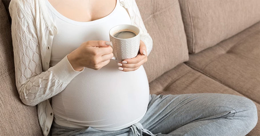 Bà bầu uống cà phê được không?