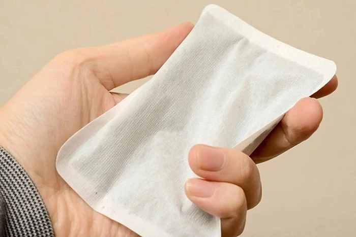 Có nên dùng miếng dán giữ nhiệt cho trẻ nhỏ khi ra miền Bắc lạnh không?