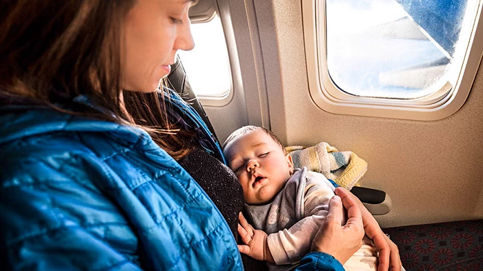 Trẻ sơ sinh bao nhiêu ngày tuổi thì có thể đi xa