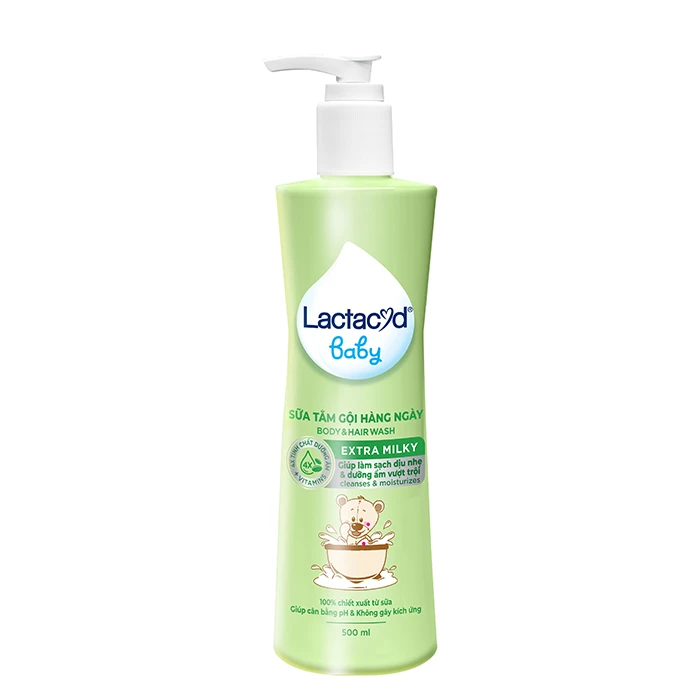 Sữa tắm gội toàn thân Lactacyd Milky giúp nuôi dưỡng da và tóc cho bé.