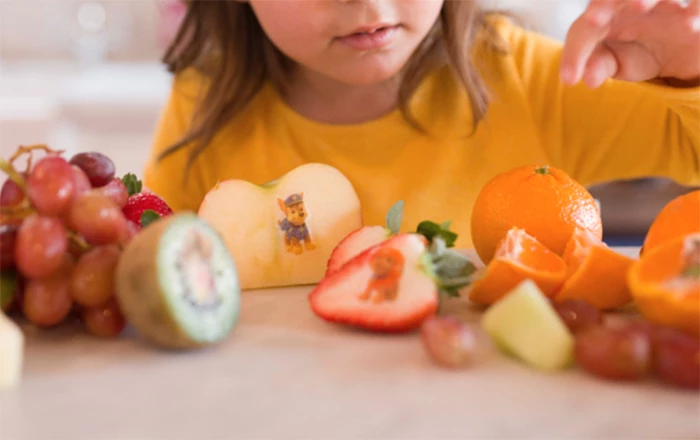 Trái cây tươi là nguồn thực phẩm tăng cường miễn dịch cho trẻ